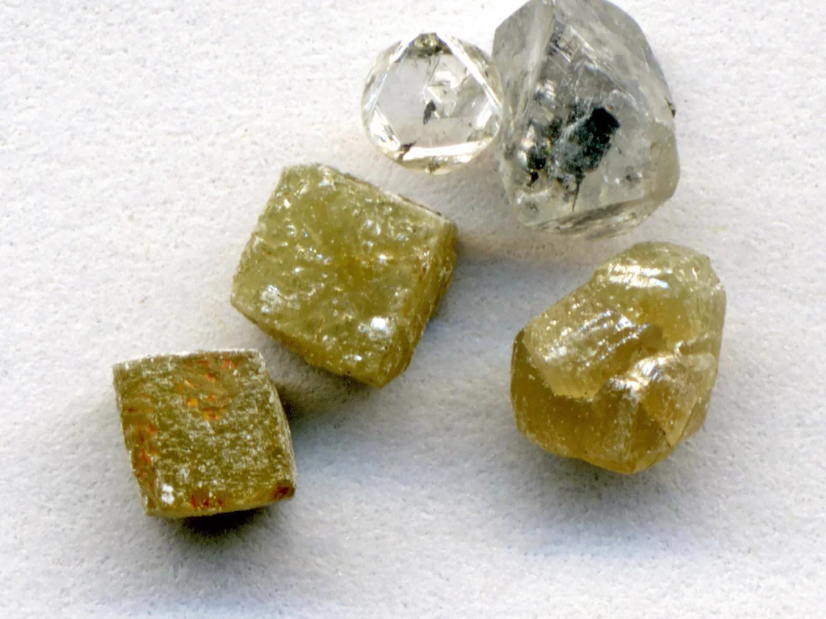 Diamants — Échange de Pierres Précieuses